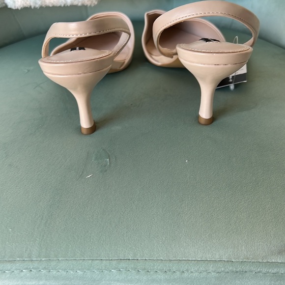 Nude sling back heels - Picture 5 of 7